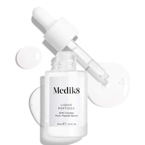 Лімітований новорічний набір Medik8 Brighten Up Instant Glow and Smooth Duo Kit P11488 фото